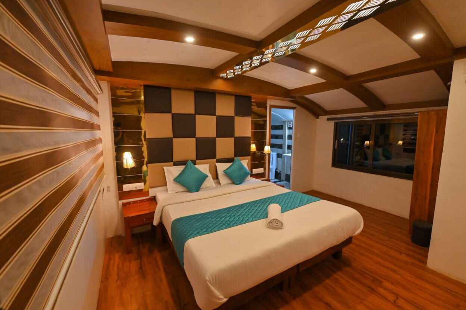 Best 5 bedroom stay in Alleppey