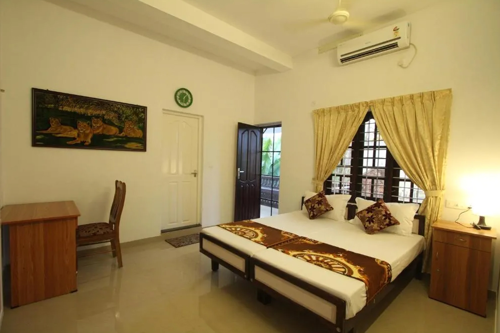 Alappuzha backwater tourism